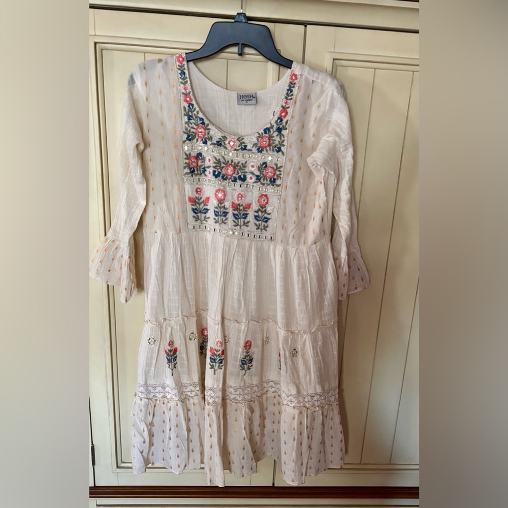 ⭐️HOSH live fashion Cream Embroidered Dress⭐️